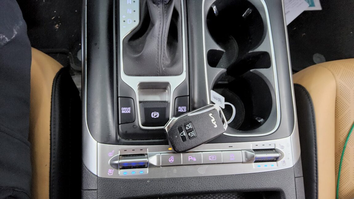 KIA NEW CARNIVAL (KA4) 9-SEATER DIESEL PRESTIGE 2023 - zdjęcie 19