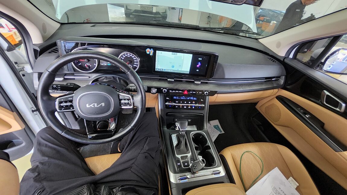 KIA NEW CARNIVAL (KA4) 9-SEATER DIESEL PRESTIGE 2023 - zdjęcie 11