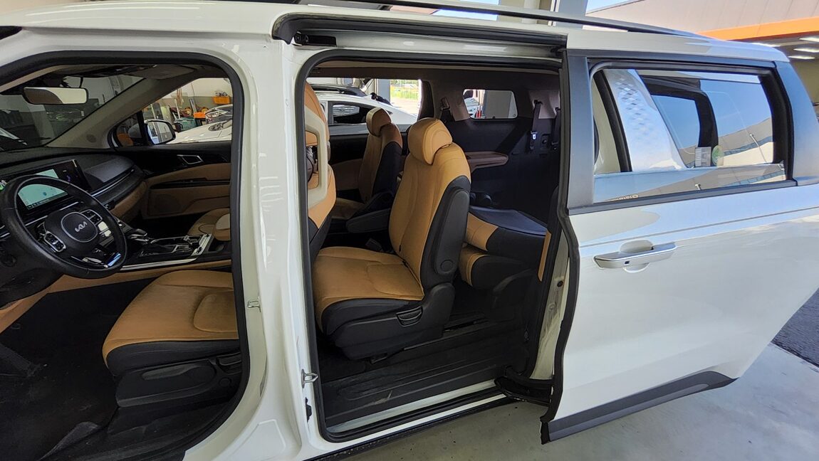 KIA NEW CARNIVAL (KA4) 9-SEATER DIESEL PRESTIGE 2023 - zdjęcie 12