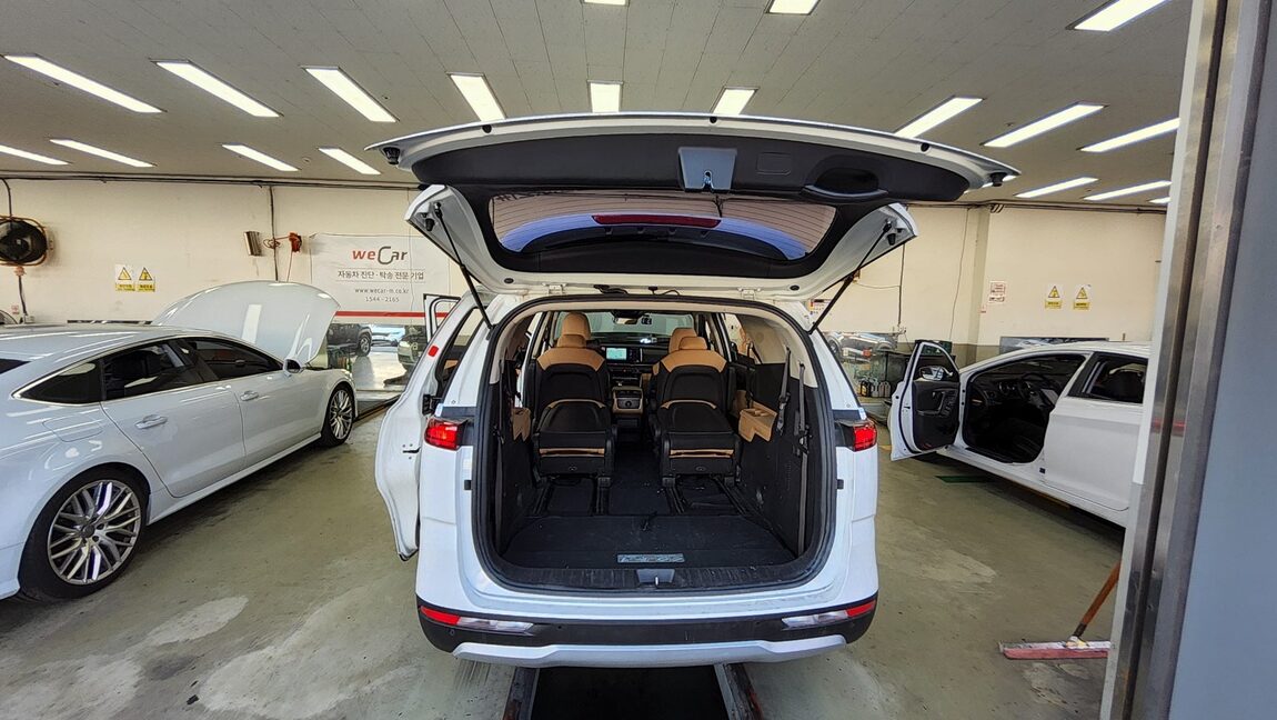 KIA NEW CARNIVAL (KA4) 9-SEATER DIESEL PRESTIGE 2023 - zdjęcie 15