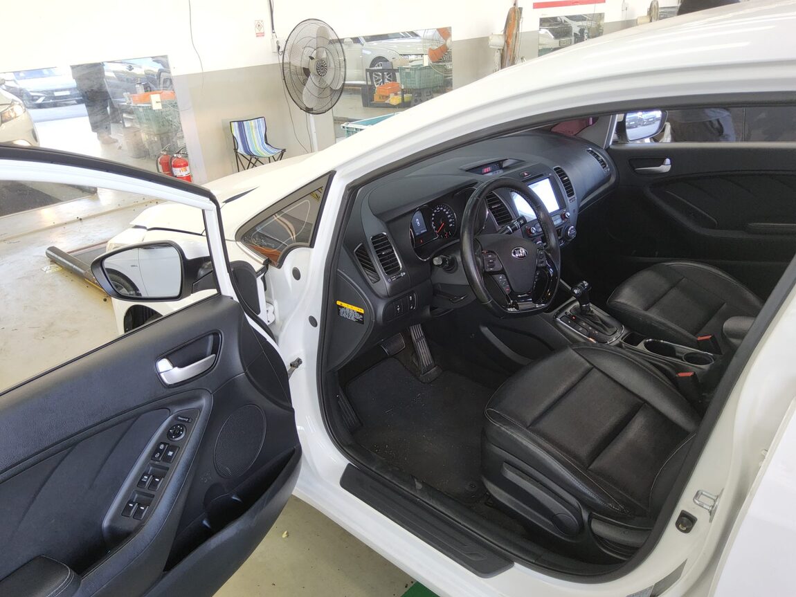 KIA THE NEW K3 1.6 GDI TRENDY 2016 - zdjęcie 10