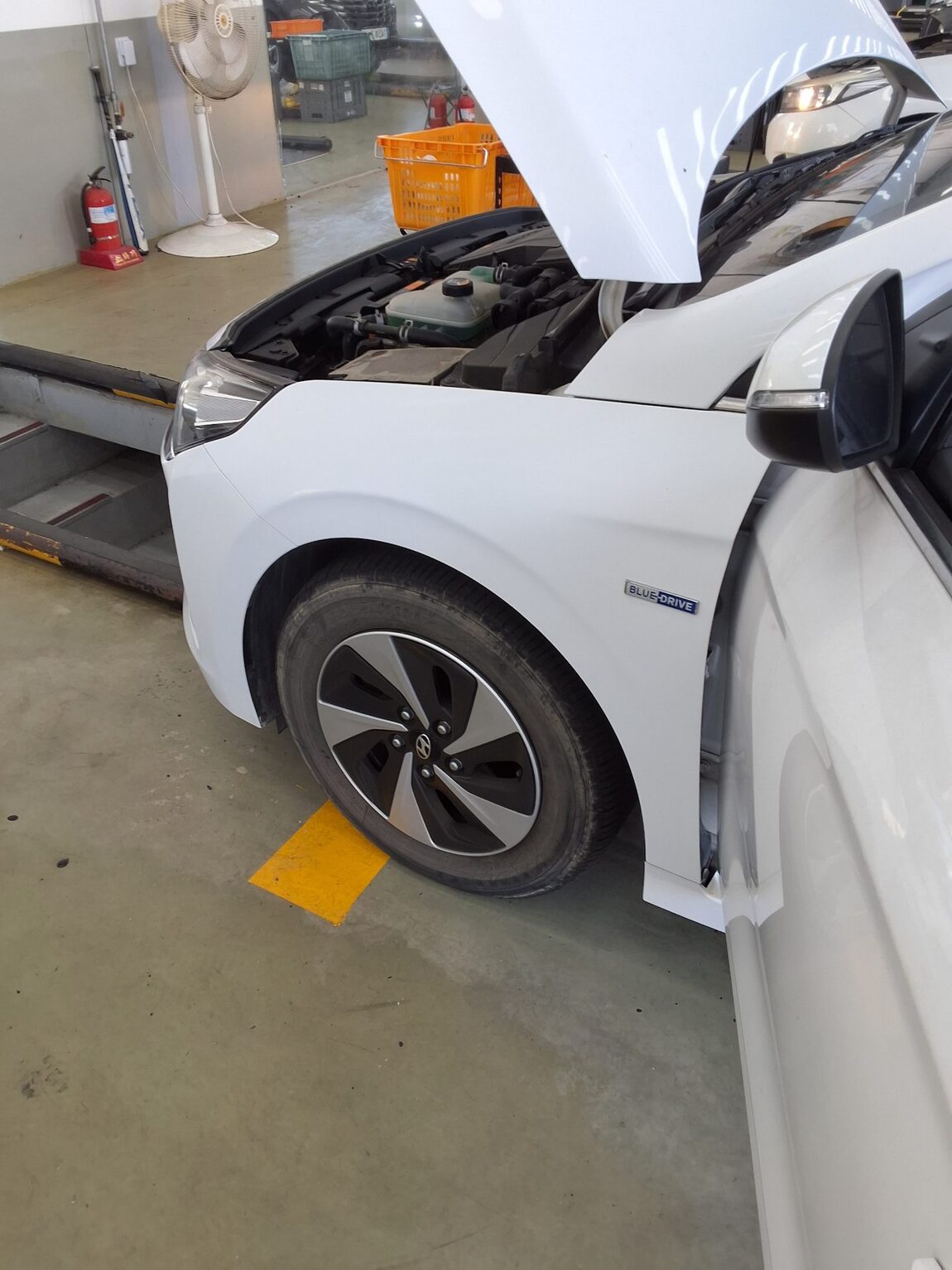 HYUNDAI IONIQ HYBRID N 2017 - zdjęcie 20