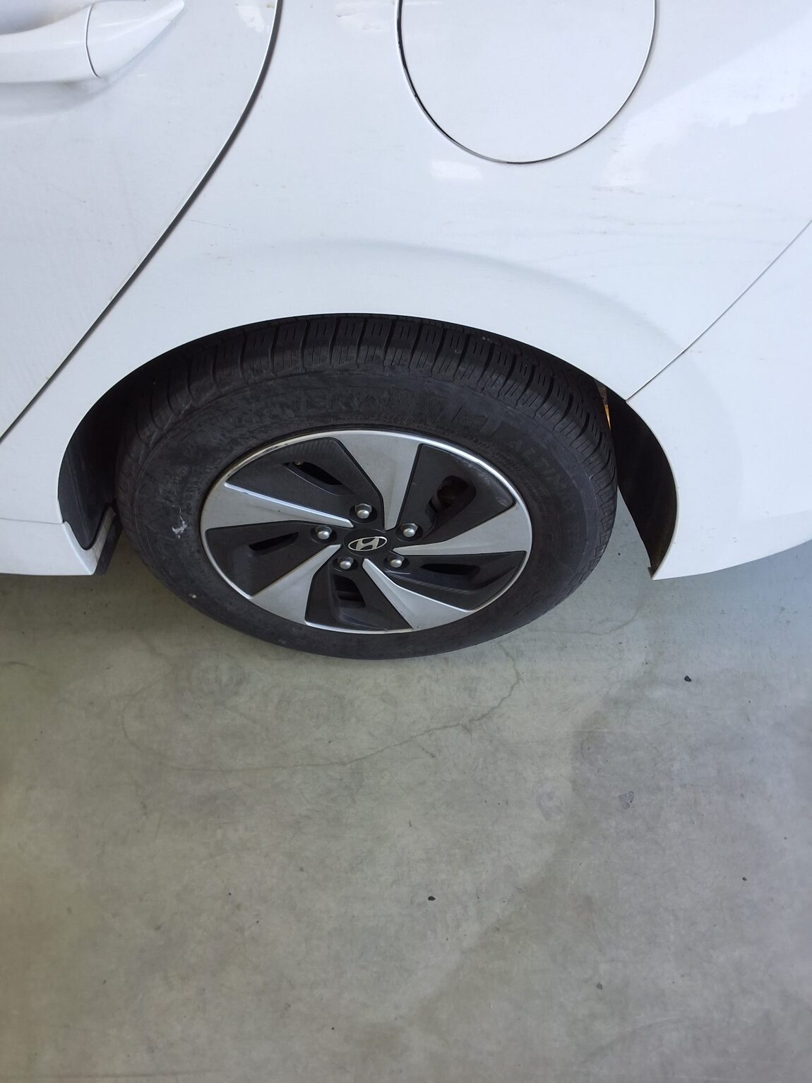 HYUNDAI IONIQ HYBRID N 2017 - zdjęcie 21