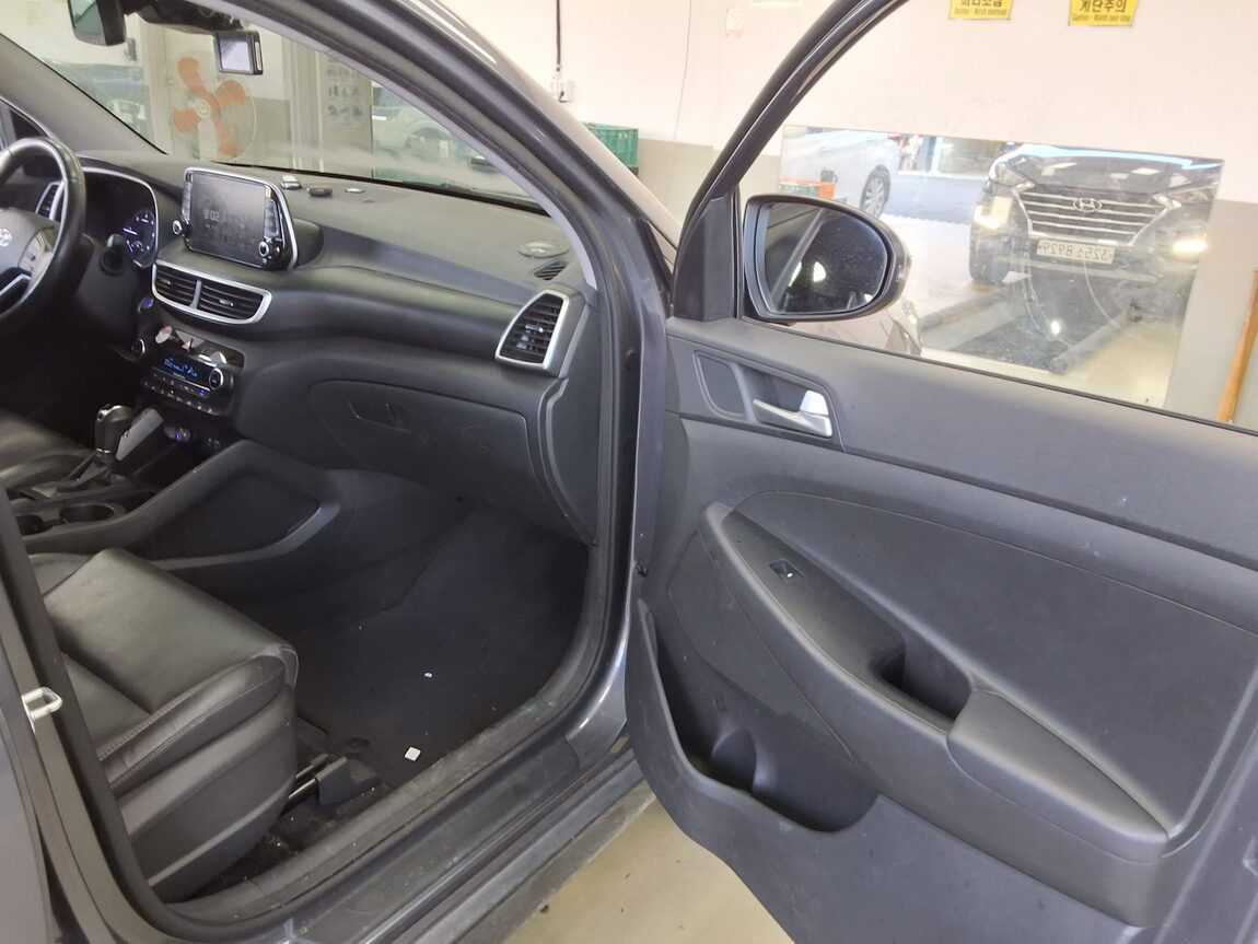 HYUNDAI NEW TUCSON 1.6 DIESEL 2WD SMART 2020 - zdjęcie 14
