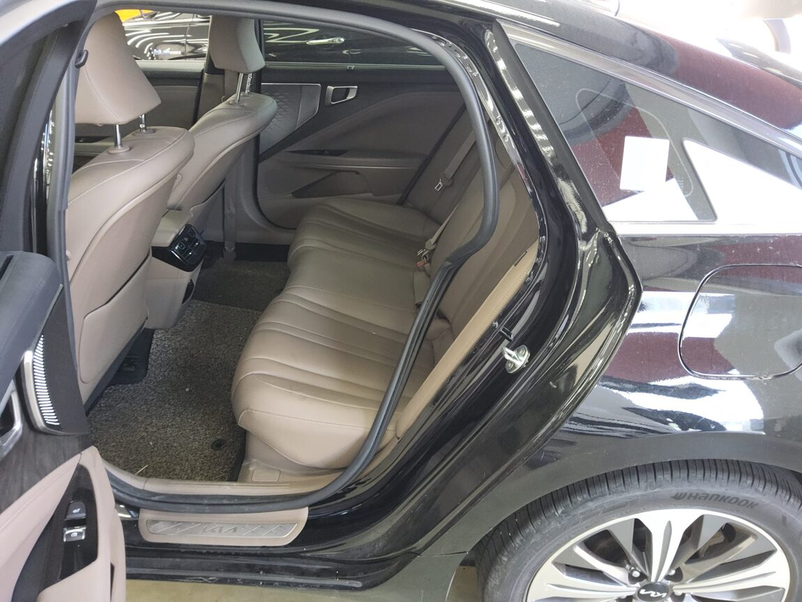 KIA K8 HYBRID HEV NOBLESSE 2022 - zdjęcie 12