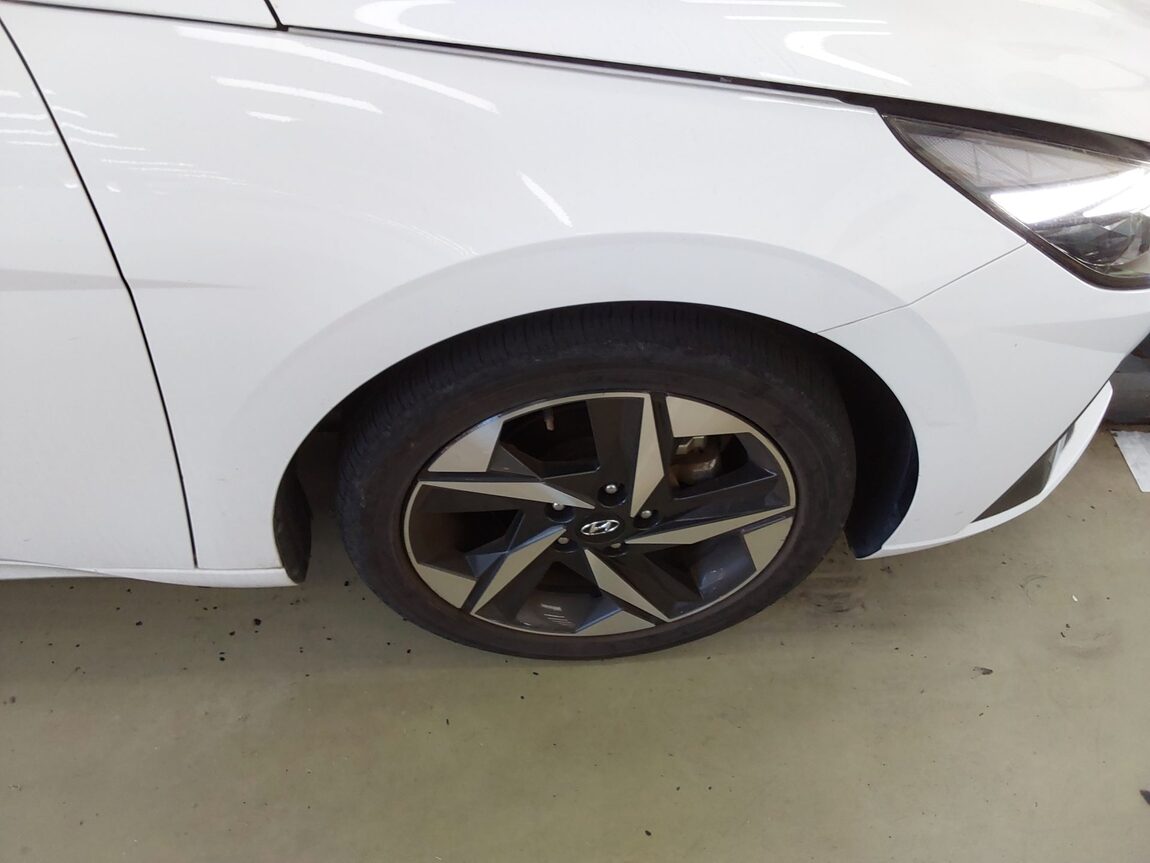 HYUNDAI AVANTE (CN7) 1.6 GASOLINE INSPIRATION 2023 - zdjęcie 22