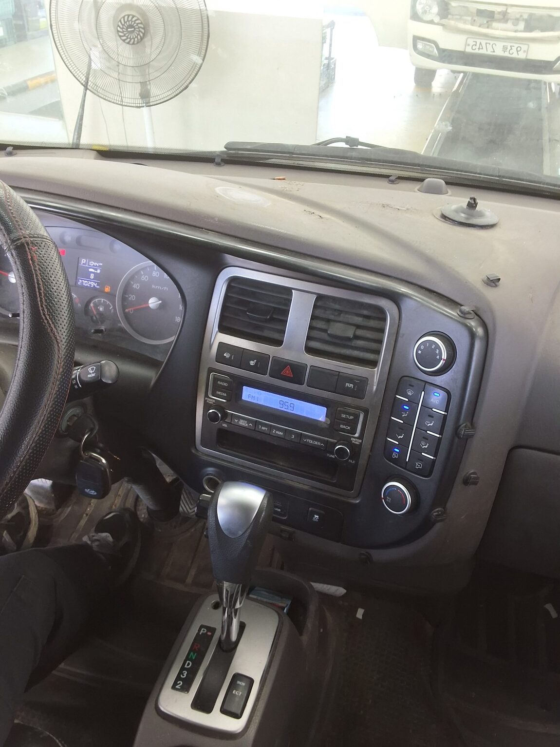 HYUNDAI PORTER II BUILT-IN BOX TRUCK DOUBLE CAB 2018 - zdjęcie 17