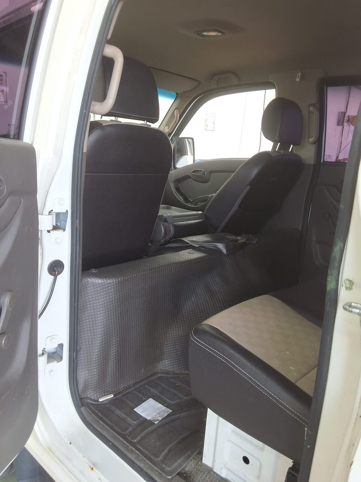 HYUNDAI PORTER II BUILT-IN BOX TRUCK DOUBLE CAB 2018 - zdjęcie 12