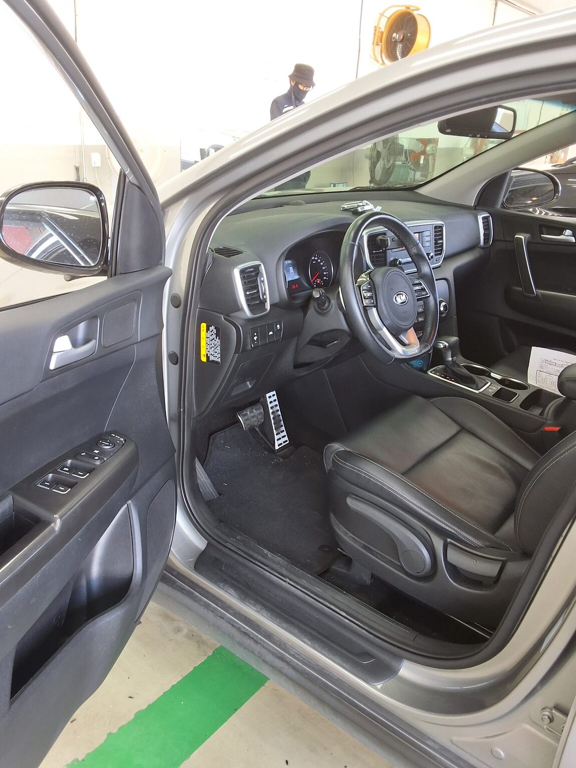 KIA SPORTAGE THE BOLD R2.0 DIESEL 2WD TRENDY 2020 - zdjęcie 10