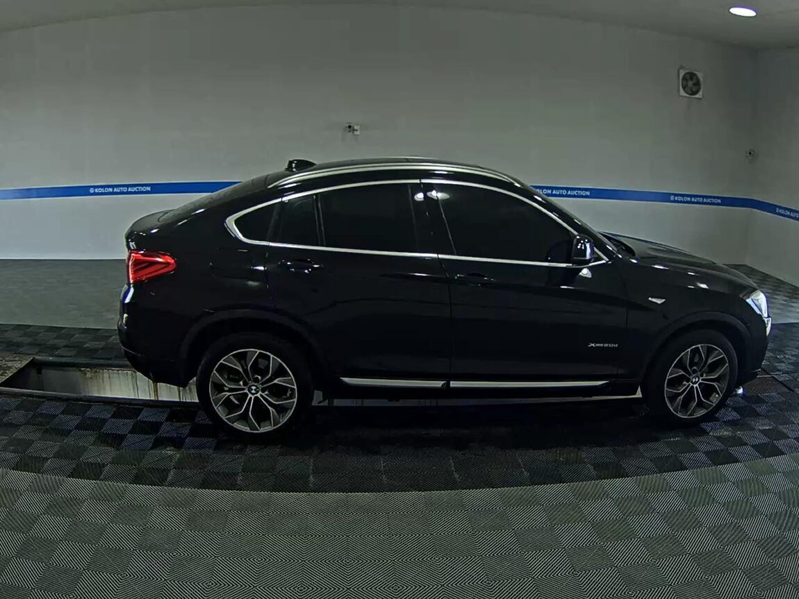 BMW X4 20d xDRIVE X LINE 2016 - zdjęcie 4