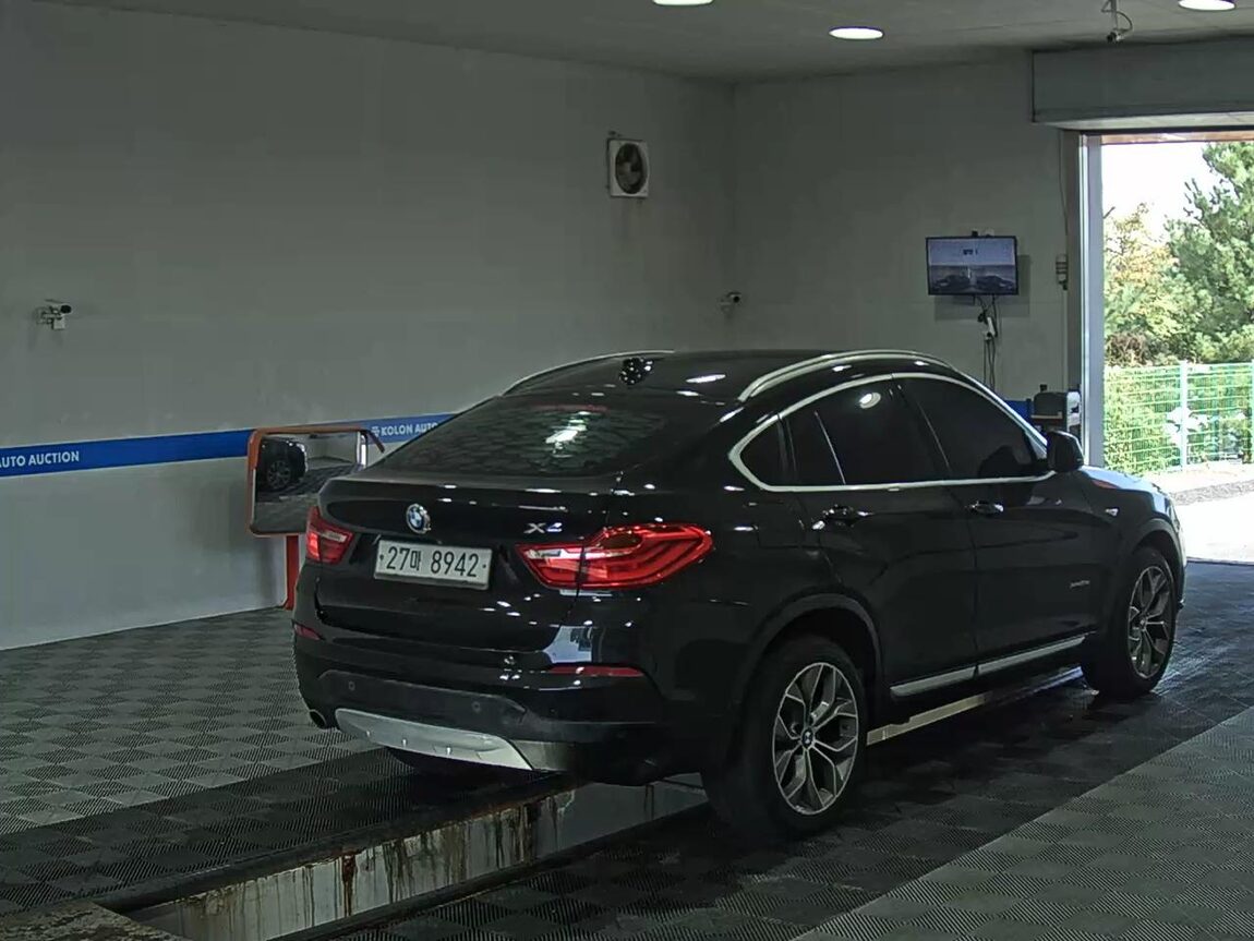 BMW X4 20d xDRIVE X LINE 2016 - zdjęcie 5