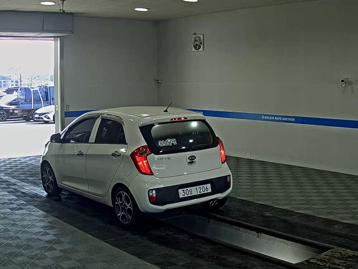 KIA ALL NEW MORNING GASOLINE LUXURY 2013 - zdjęcie 6