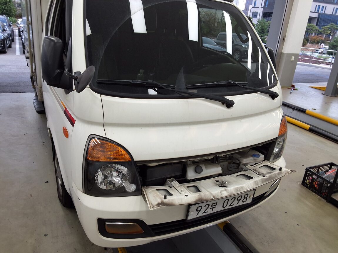 HYUNDAI PORTER II REFRIGERATED BOX TRUCK SUPER CAB 2018 - zdjęcie 18