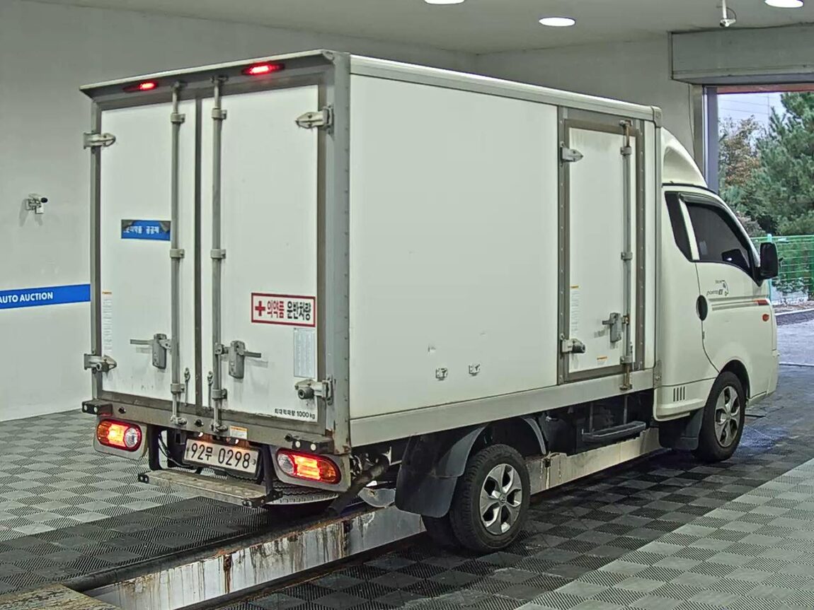 HYUNDAI PORTER II REFRIGERATED BOX TRUCK SUPER CAB 2018 - zdjęcie 5