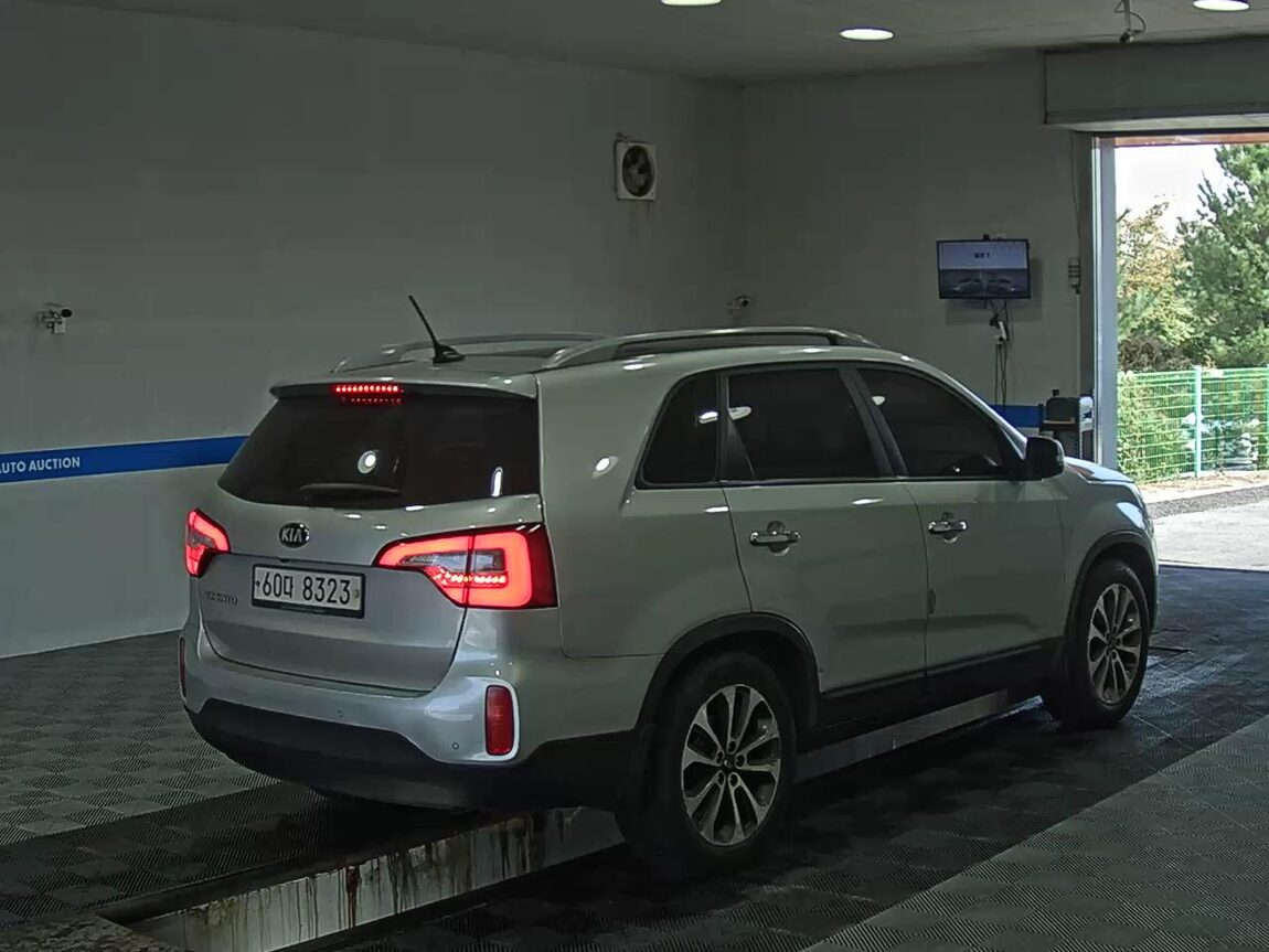 KIA NEW SORENTO R R2.0 2WD TLX SPECIAL 2013 - zdjęcie 5