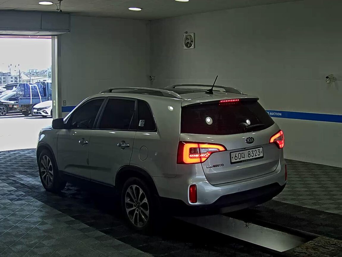 KIA NEW SORENTO R R2.0 2WD TLX SPECIAL 2013 - zdjęcie 6