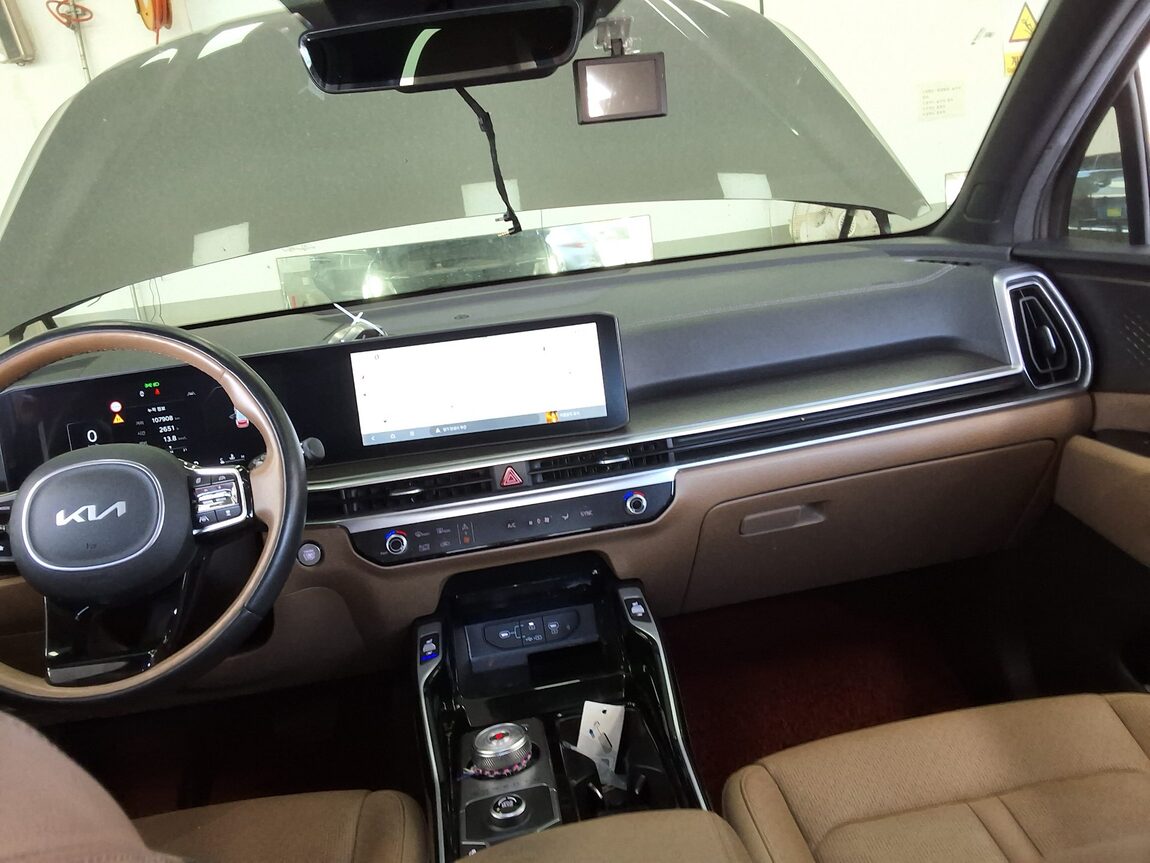 KIA THE NEW SORENTO (MQ4) 2.2 DIESEL 2WD NOBLESSE 2024 - zdjęcie 11
