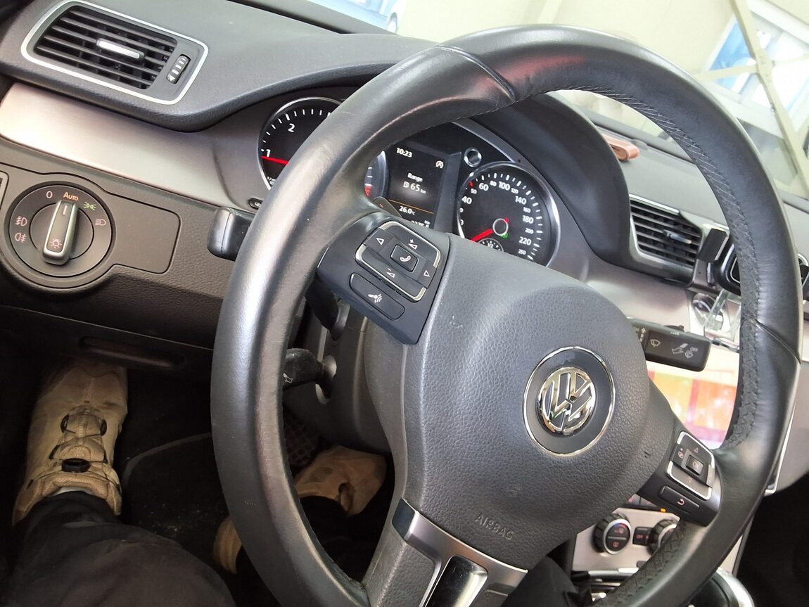 VOLKSWAGEN CC 2.0 TDI BLUEMOTION 2015 - zdjęcie 23