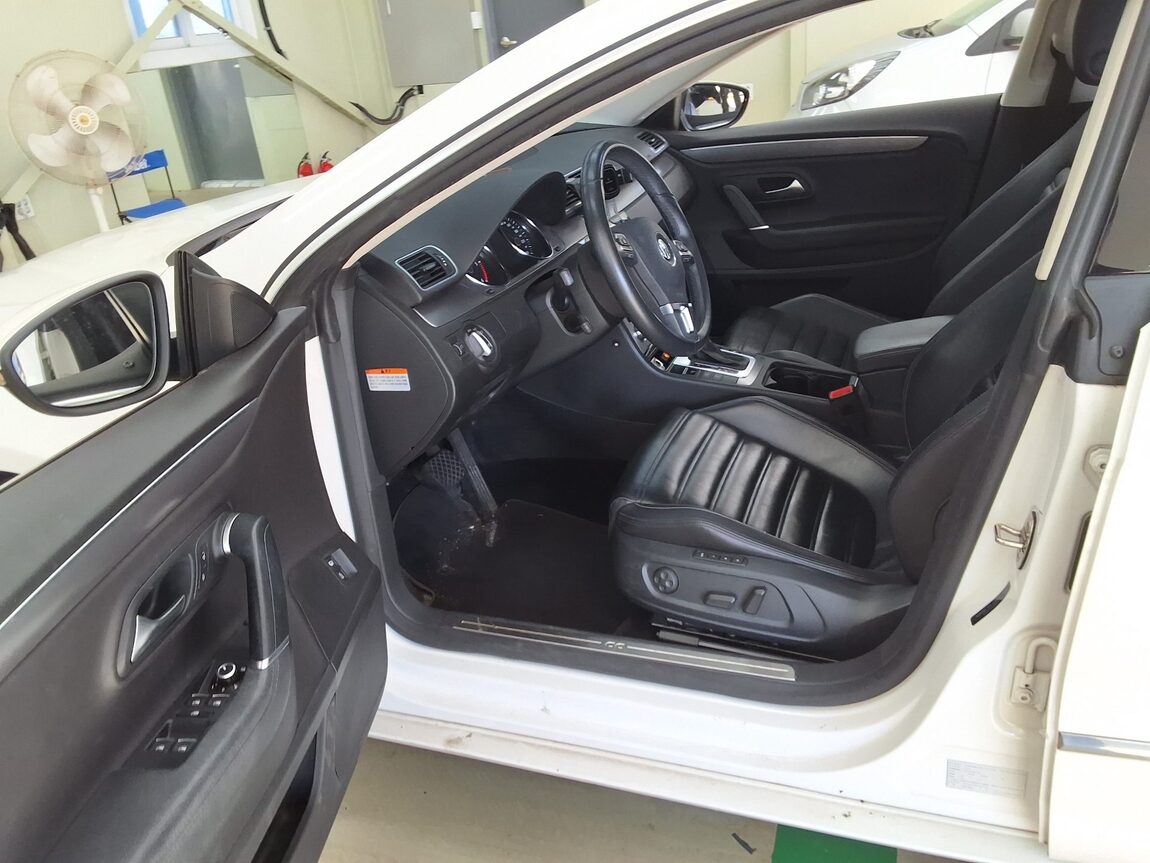 VOLKSWAGEN CC 2.0 TDI BLUEMOTION 2015 - zdjęcie 11