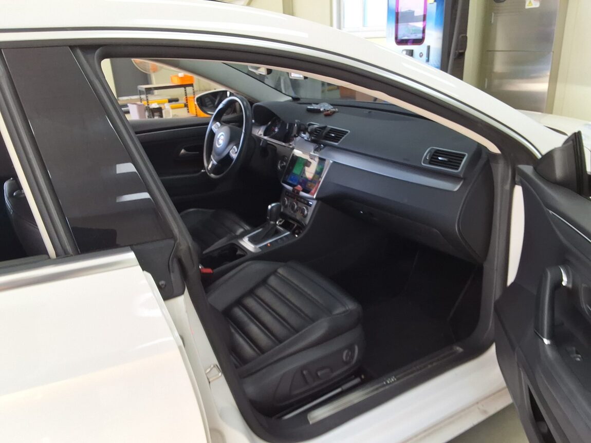 VOLKSWAGEN CC 2.0 TDI BLUEMOTION 2015 - zdjęcie 15