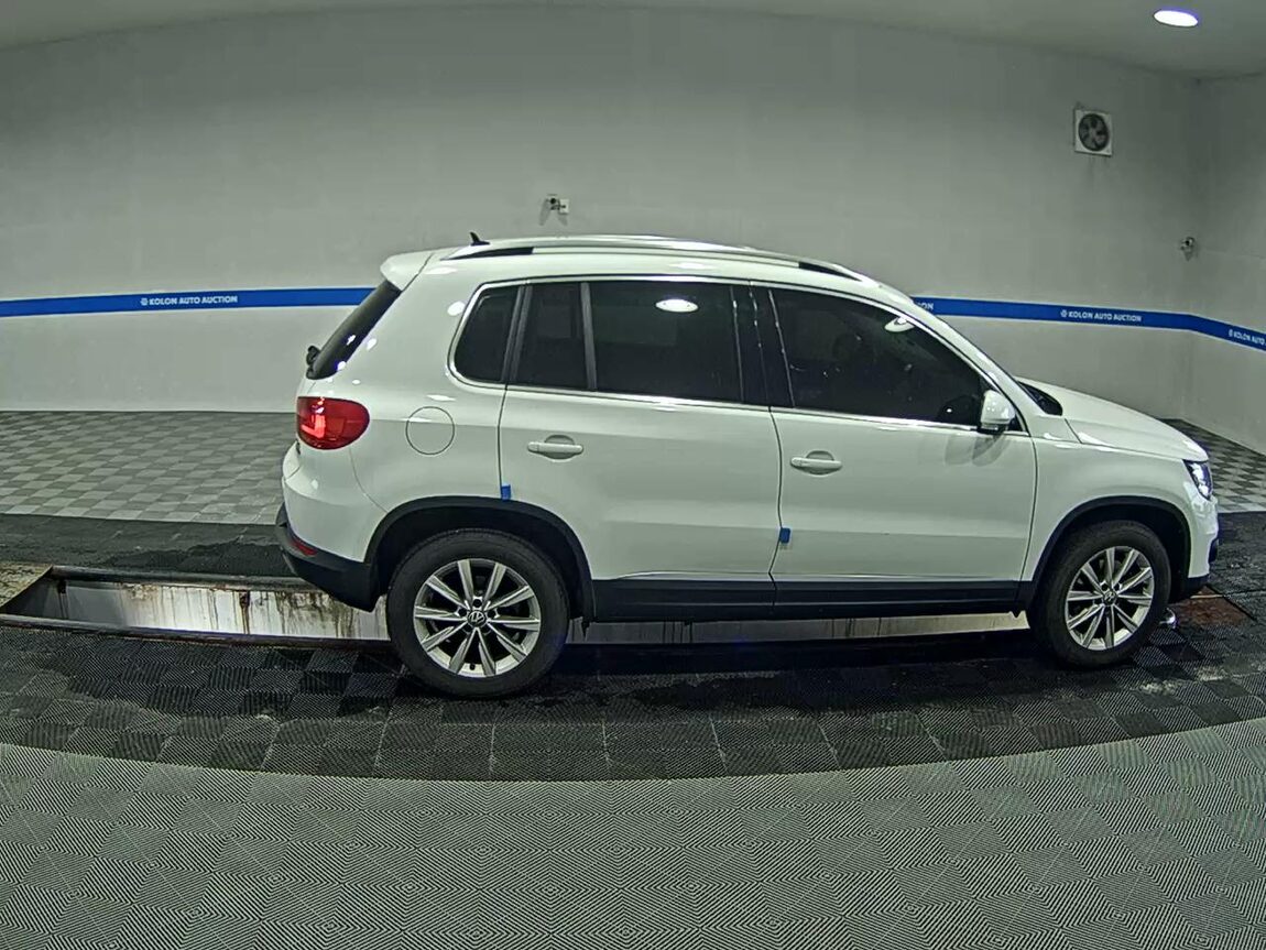 VOLKSWAGEN TIGUAN 2.0 TDI BLUEMOTION 2016 - zdjęcie 4