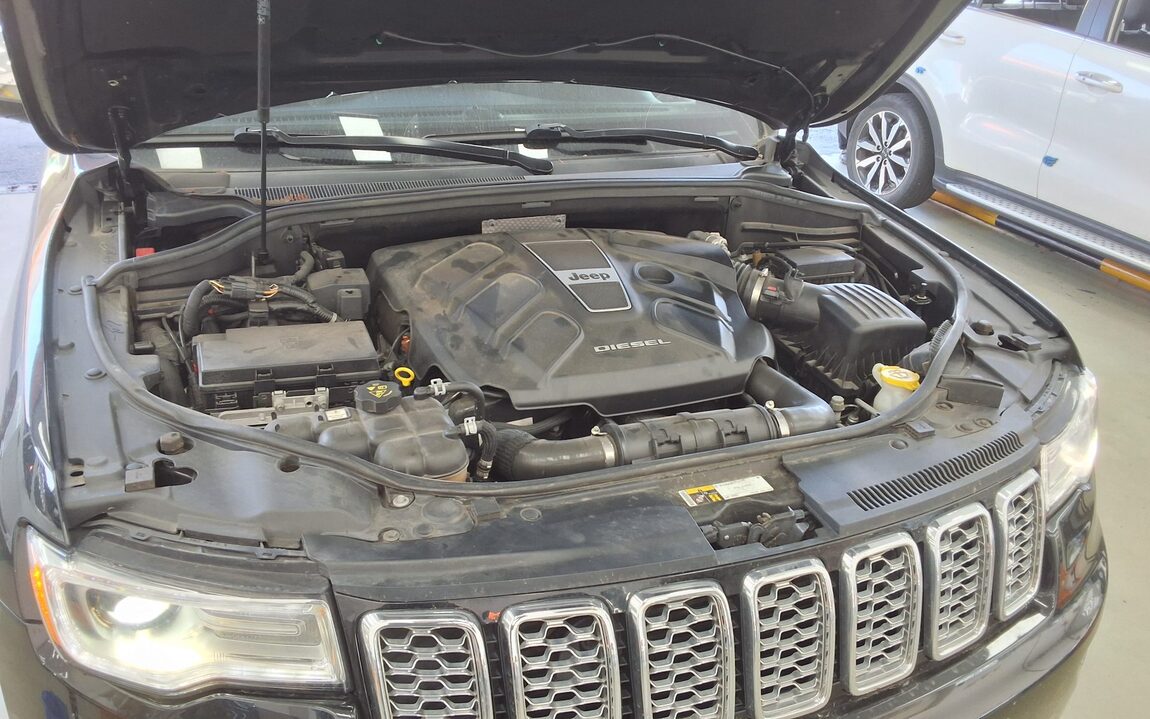 JEEP GRAND CHEROKEE (WK2) 3.0 V6 TURBO DIESEL OVERLAND 2019 - zdjęcie 22