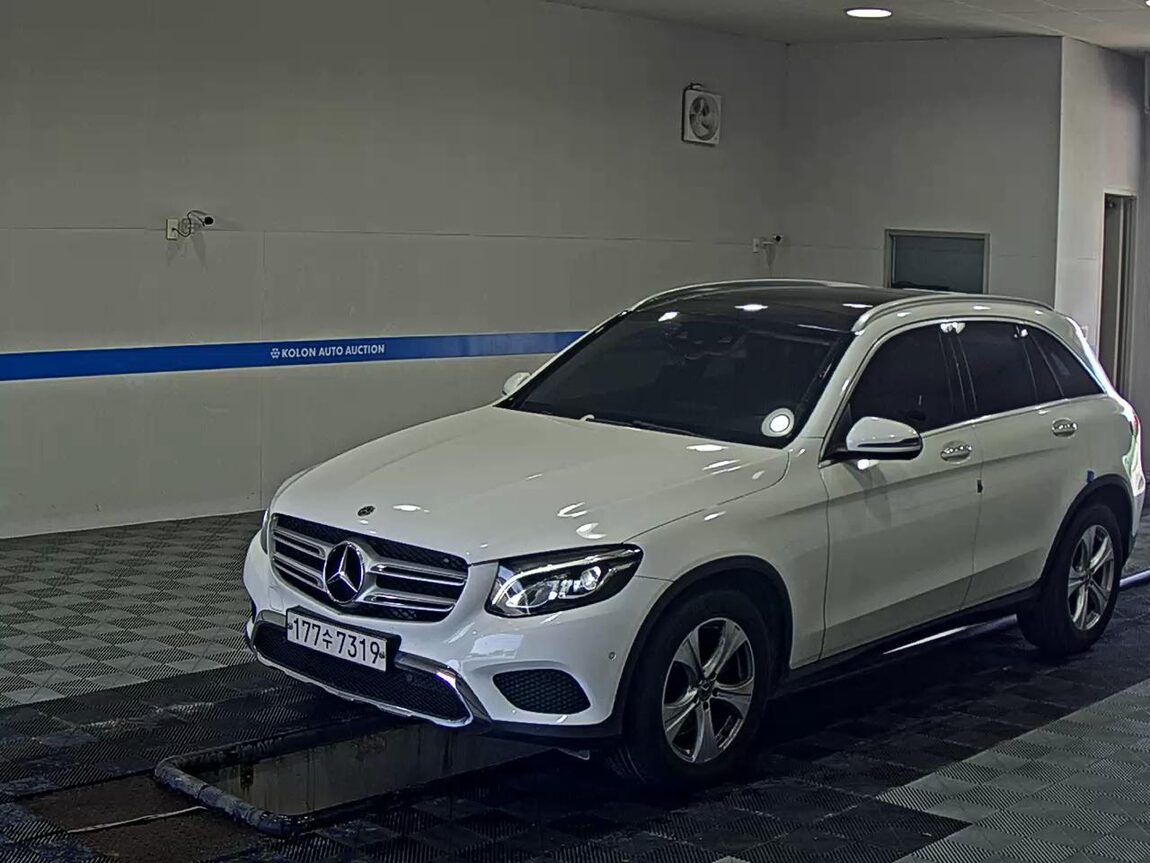 MERCEDES-BENZ GLC-CLASS GLC 220d 4MATIC 2018 - zdjęcie 2