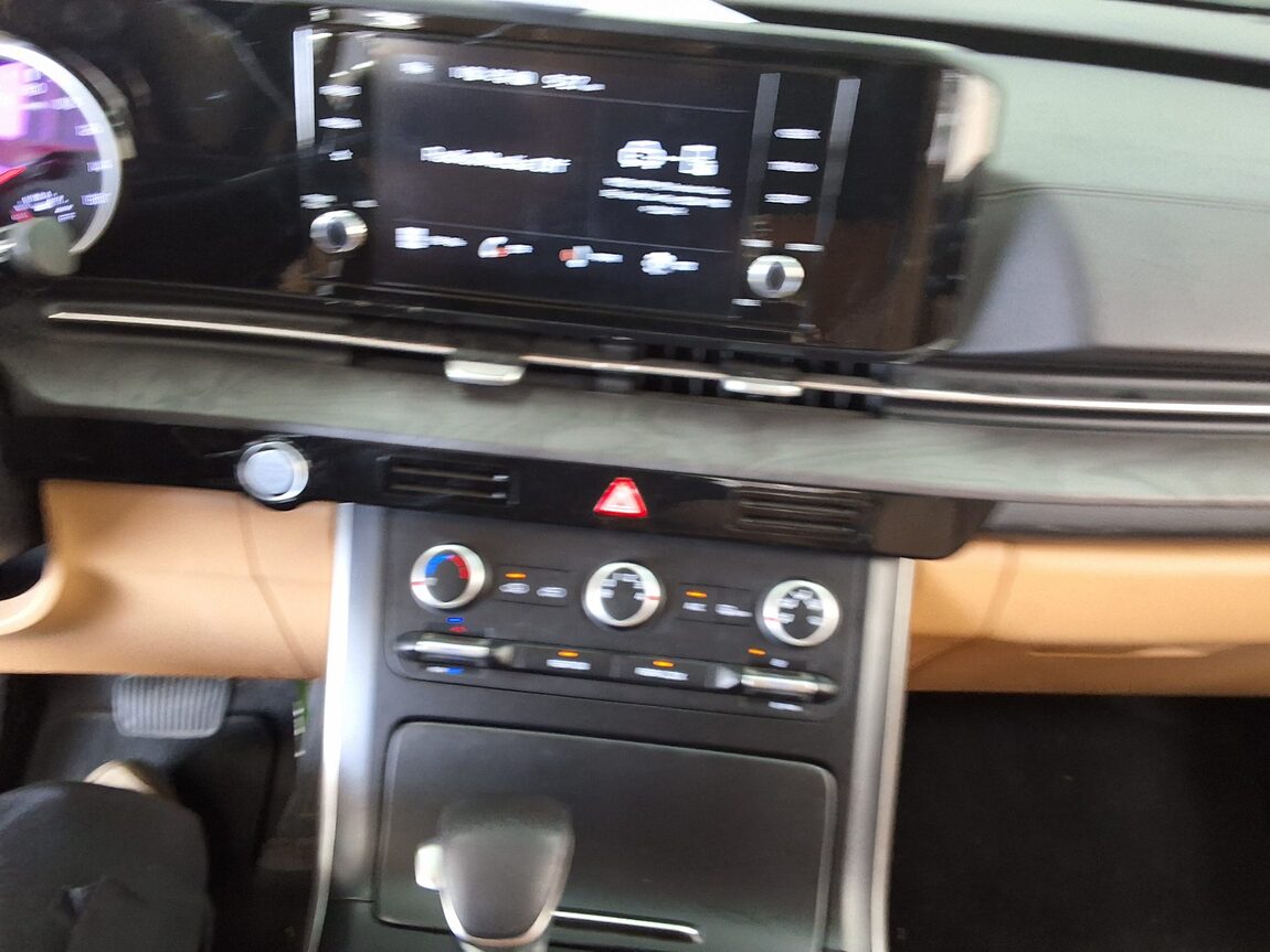 KIA NEW CARNIVAL (KA4) 11-SEATER GASOLINE PRESTIGE 2023 - zdjęcie 24
