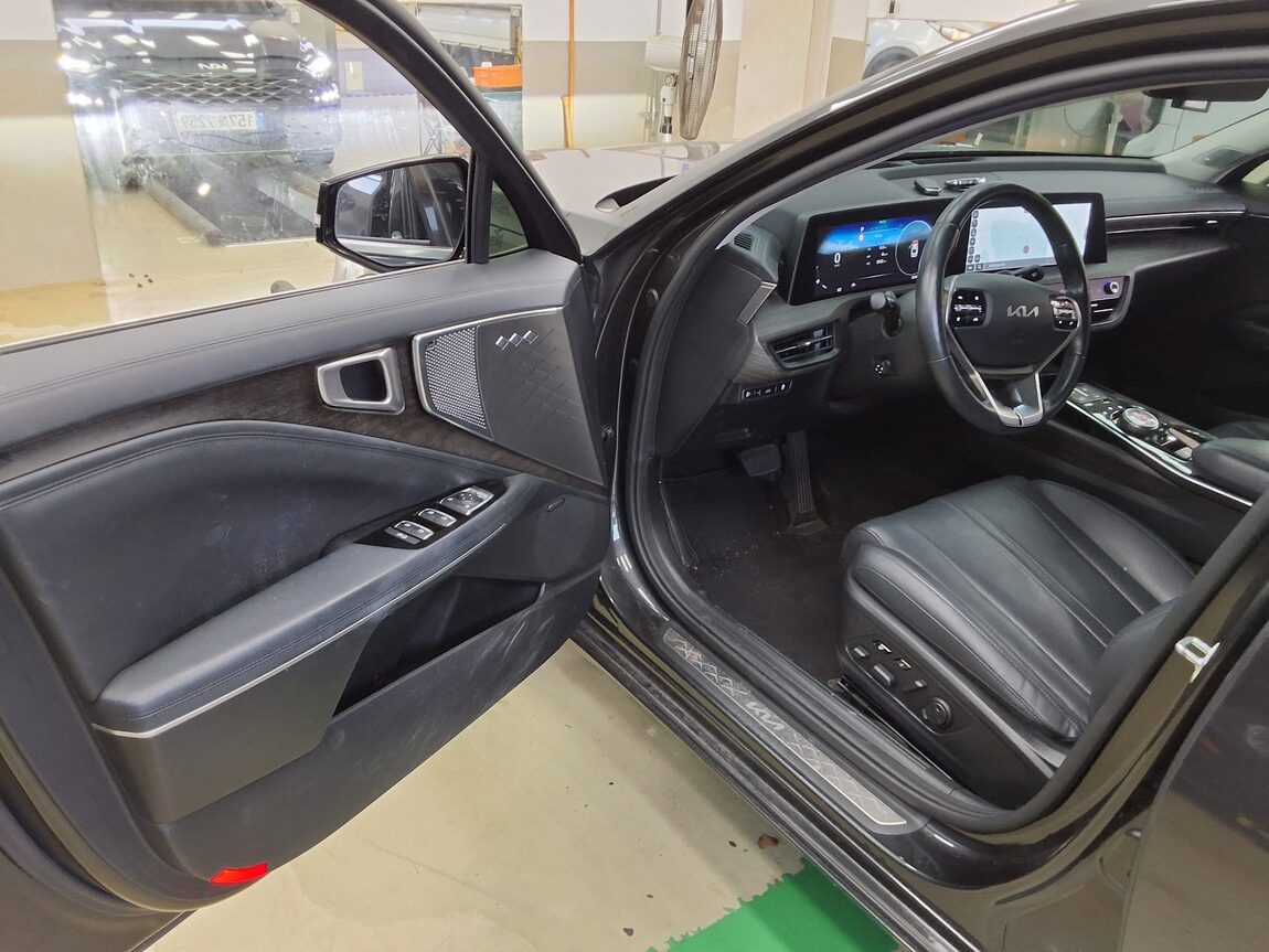 KIA K8 3.5 LPi RENTAL CAR PRESTIGE 2022 - zdjęcie 10