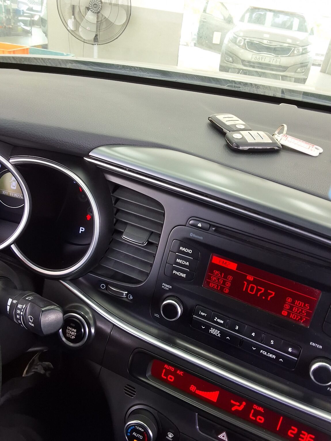 KIA THE NEW K5 2.0 CVVL LUXURY 2015 - zdjęcie 17