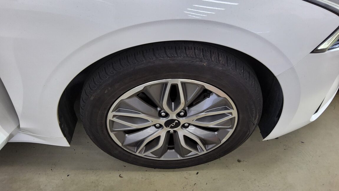 KIA NEW K5 HYBRID (DL3) 2.0 HEV NOBLESSE 2023 - zdjęcie 24