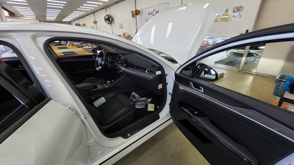 KIA NEW K5 HYBRID (DL3) 2.0 HEV NOBLESSE 2023 - zdjęcie 14