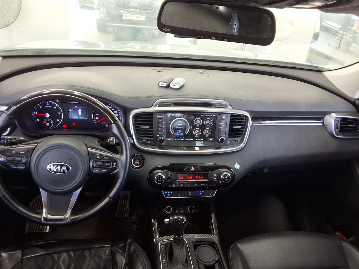 KIA ALL NEW SORENTO R2.0 2WD NOBLESSE 2015 - zdjęcie 11