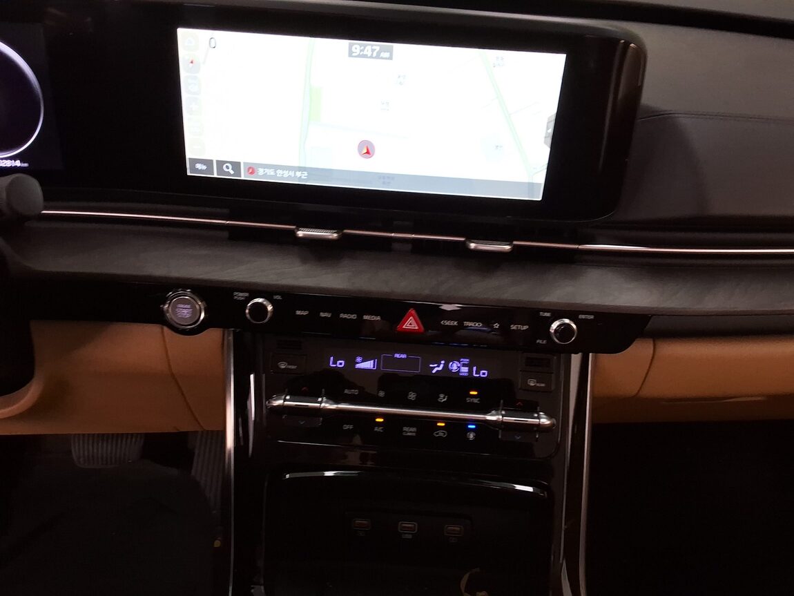 KIA NEW CARNIVAL (KA4) 9-SEATER DIESEL SIGNATURE 2023 - zdjęcie 24