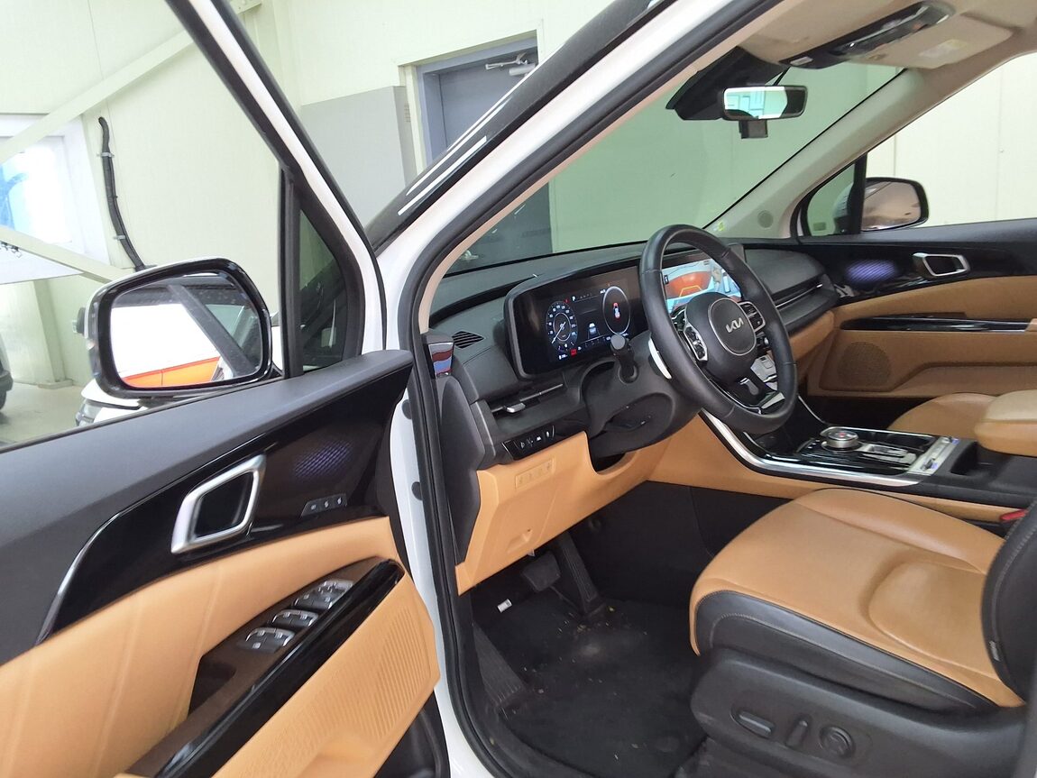 KIA NEW CARNIVAL (KA4) 9-SEATER DIESEL SIGNATURE 2023 - zdjęcie 11