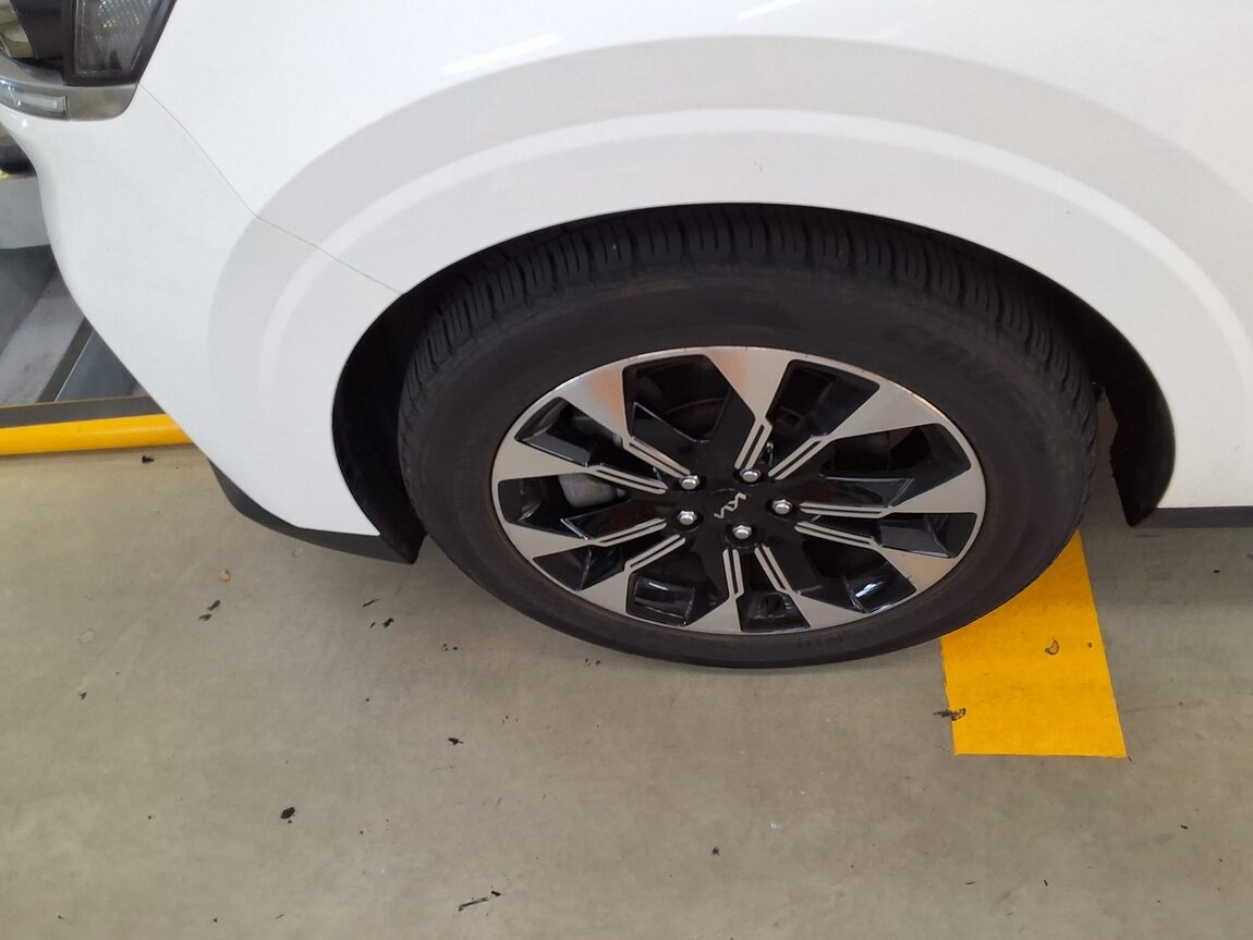 KIA NEW CARNIVAL (KA4) 9-SEATER DIESEL SIGNATURE 2023 - zdjęcie 19