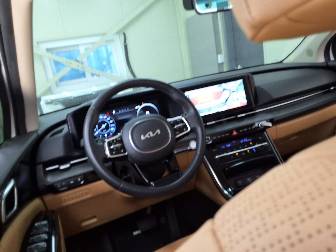 KIA NEW CARNIVAL (KA4) 9-SEATER DIESEL SIGNATURE 2023 - zdjęcie 12