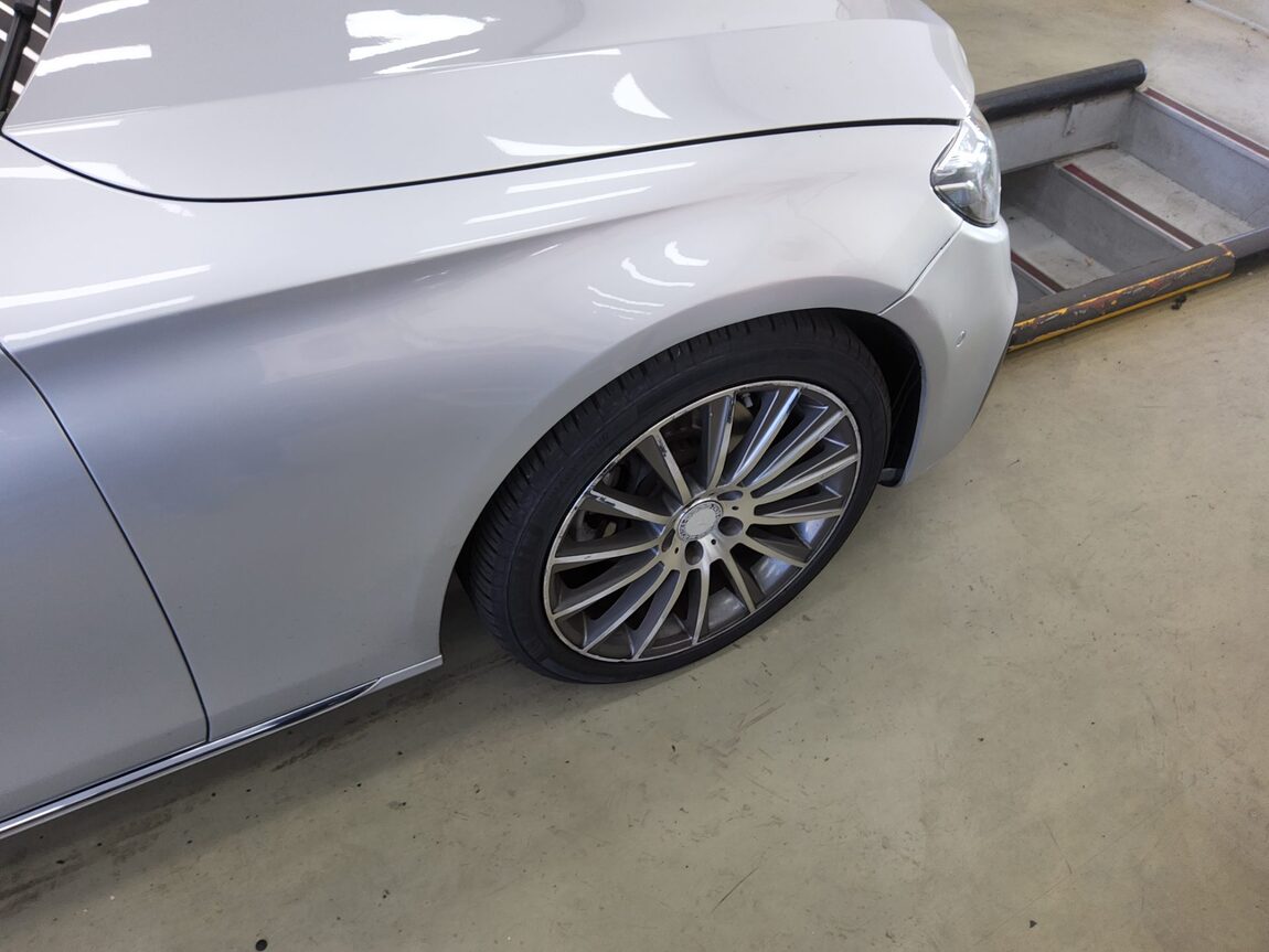 MERCEDES-BENZ E-CLASS (5TH GEN) E220d AVANTGARDE 2017 - zdjęcie 25