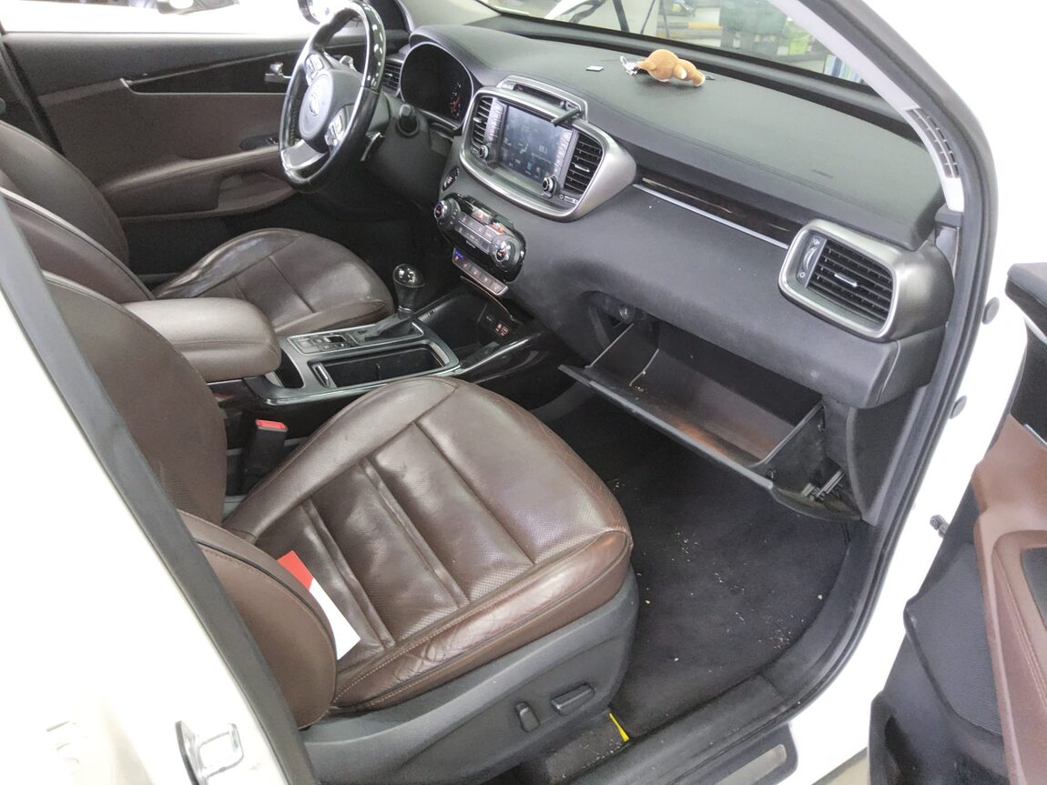 KIA ALL NEW SORENTO R2.2 4WD NOBLESSE SPECIAL 2016 - zdjęcie 14