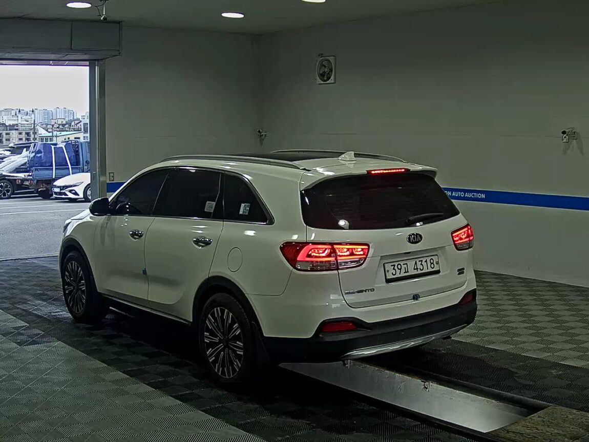 KIA ALL NEW SORENTO R2.2 4WD NOBLESSE SPECIAL 2016 - zdjęcie 6