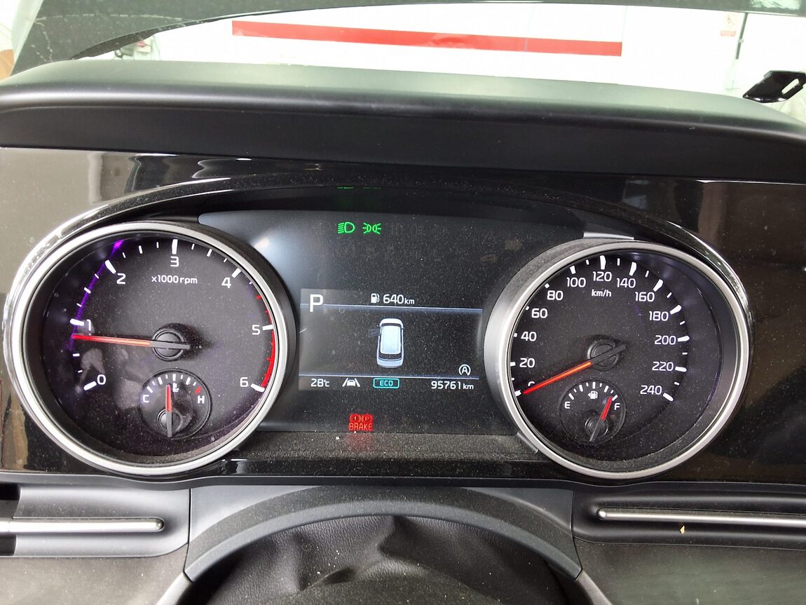 KIA NEW CARNIVAL (KA4) 9-SEATER DIESEL PRESTIGE 2022 - zdjęcie 10