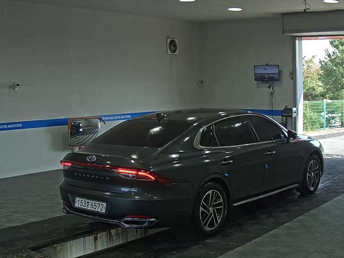 HYUNDAI THE NEW GRANDEUR IG LPi 3.0 RENTAL CAR MODERN 2021 - zdjęcie 5