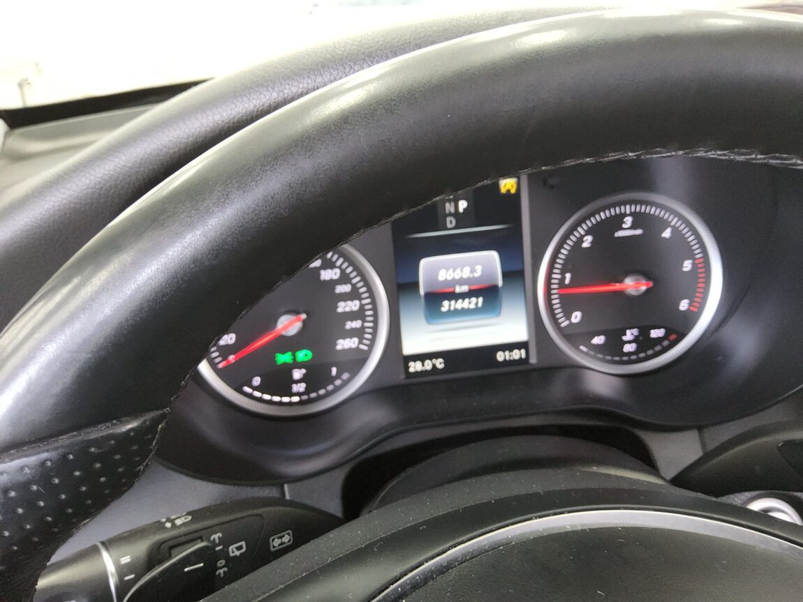 MERCEDES-BENZ GLC-CLASS GLC 220d 4MATIC 2017 - zdjęcie 9