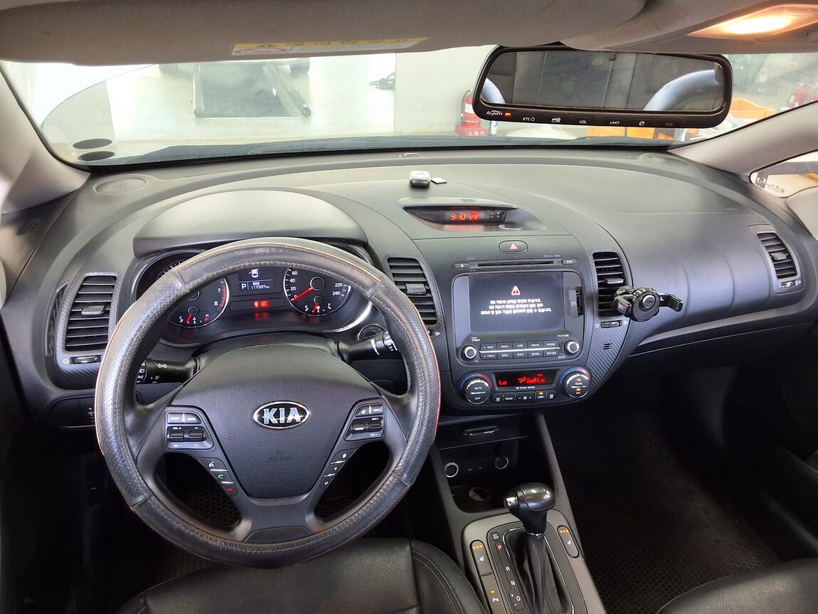KIA K3 1.6 GDI PRESTIGE 2013 - zdjęcie 11