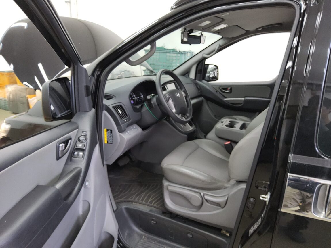 HYUNDAI THE NEW GRAND STAREX HIGH ROOF 2021 - zdjęcie 10