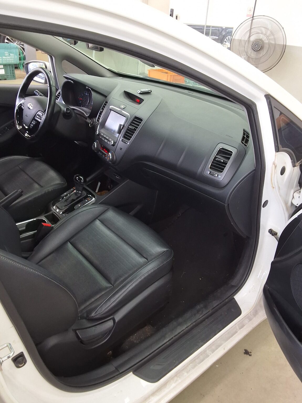 KIA THE NEW K3 1.6 GDI PRESTIGE 2016 - zdjęcie 14