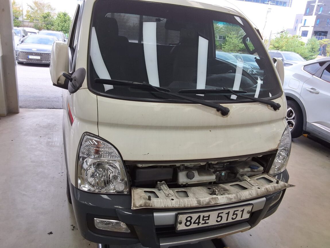 HYUNDAI PORTER II CRDi STANDARD CAB EXTRA LONG WHEELBASE PREMIUM 2019 - zdjęcie 17