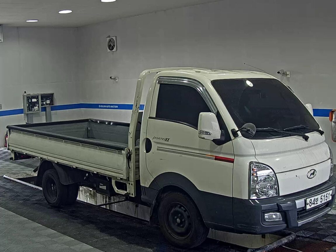 HYUNDAI PORTER II CRDi STANDARD CAB EXTRA LONG WHEELBASE PREMIUM 2019 - zdjęcie 3