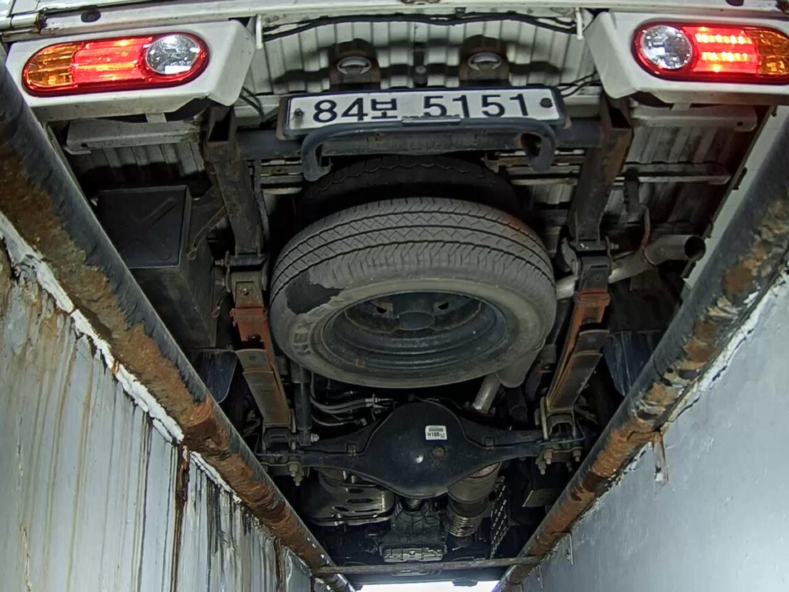 HYUNDAI PORTER II CRDi STANDARD CAB EXTRA LONG WHEELBASE PREMIUM 2019 - zdjęcie 8
