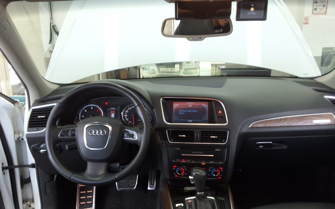 AUDI Q5 3.0 TDI QUATTRO 2012 - zdjęcie 11